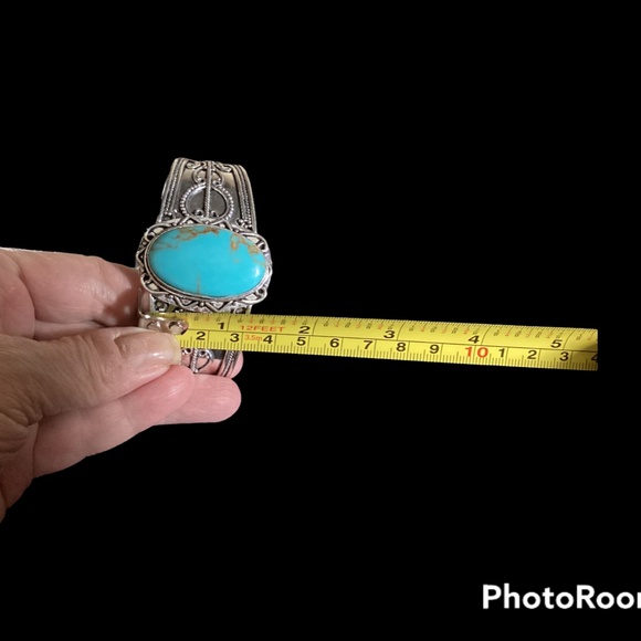 Silver with Turquoise gem Cuff bracelet - Picture 9 of 9